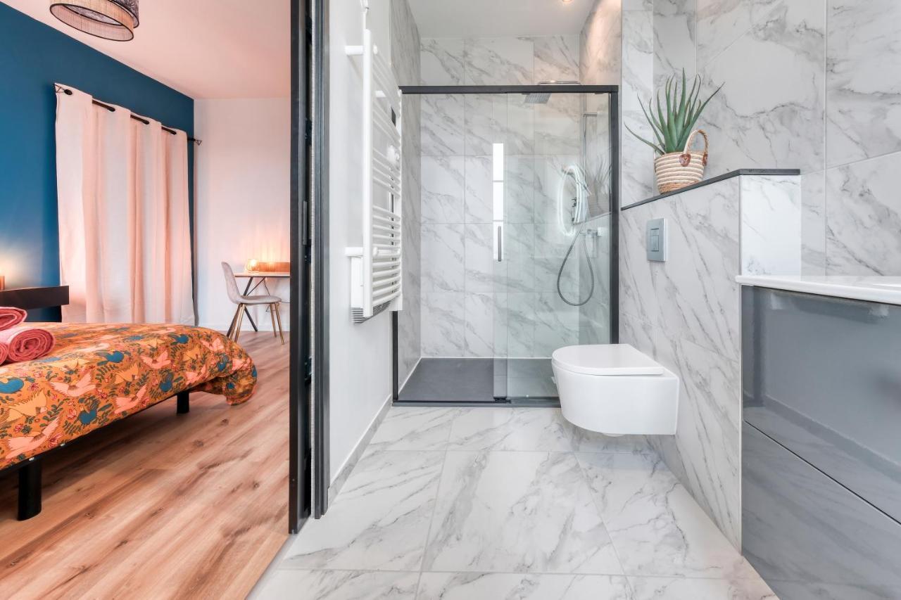 Superbe 2 Pieces Avec Jacuzzi Privatif Face Gare Proche Cathedrale Apartment Chartres Exterior foto